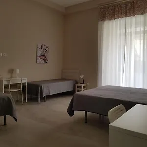 La Sapienza Couette-café